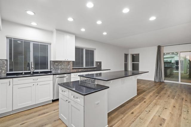 Building Photo - 1065 S Hanlon Way