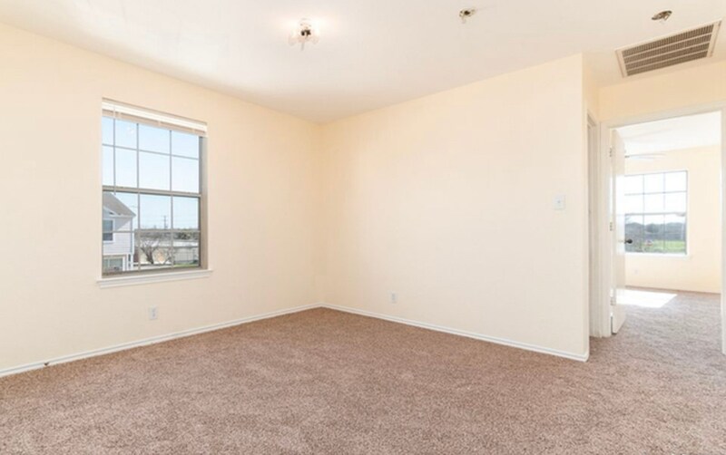 Building Photo - 3 Bratton Dr