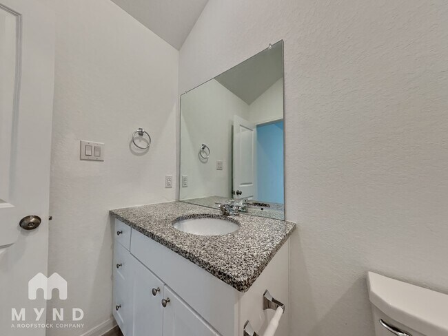 Building Photo - 5908 Geronimo Wy