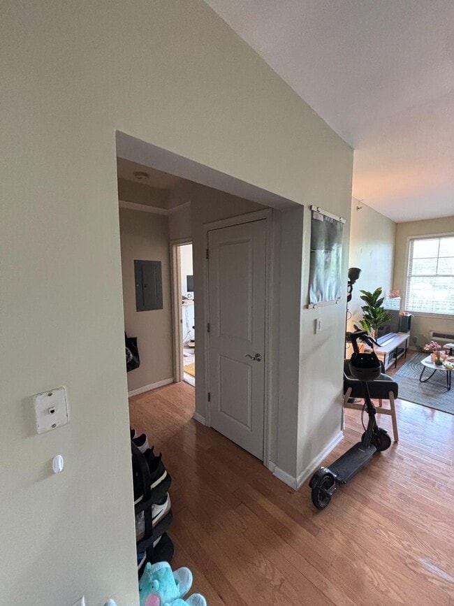 Building Photo - 15 Freedomway