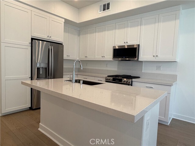 Building Photo - 1485 Snowberry Pl