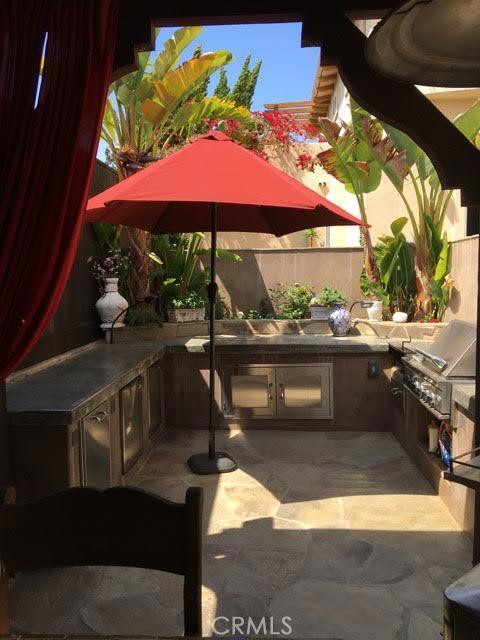 Building Photo - 224 Cll De Madrid