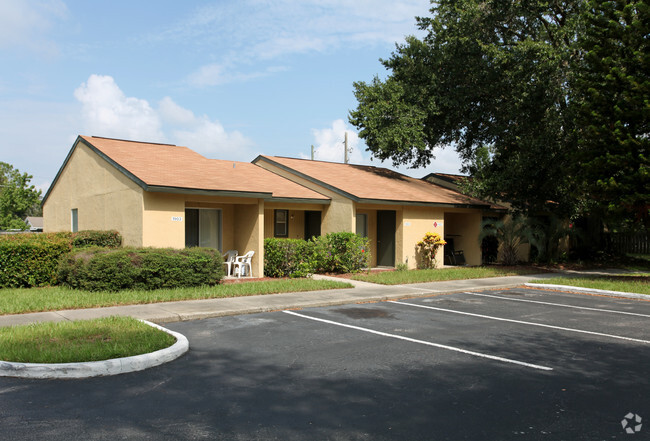 Dixie Grove - 1901 Watauga Dr Orlando FL 32812 | Apartment Finder