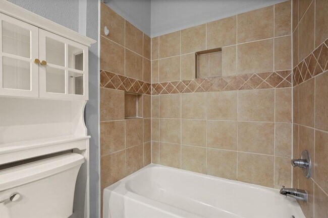 Building Photo - 11970 Jollyville Rd