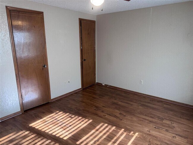 Building Photo - 1009 Lapwing Rd