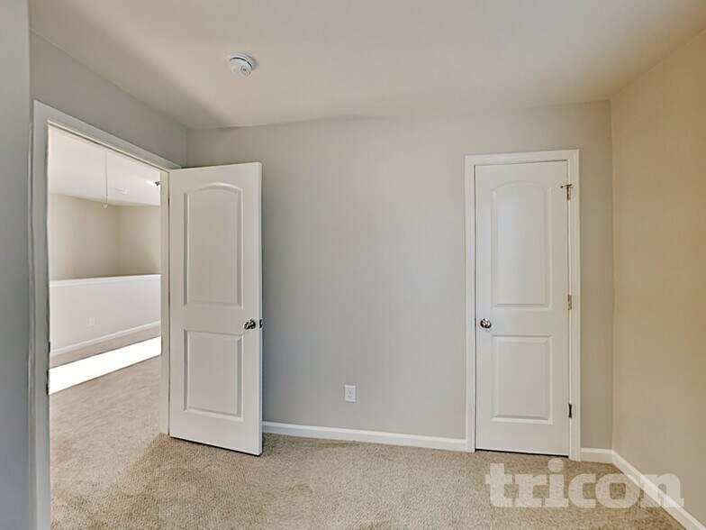 Building Photo - 9415 Bradstreet Commons Way