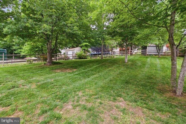 Building Photo - 14997 Grassy Knoll Ct