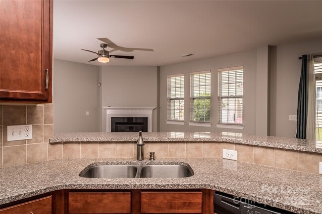 Building Photo - 5470 Allison Ln