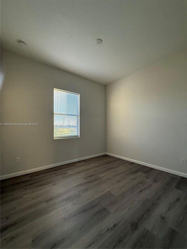 Building Photo - 1025 Jupiter Lp