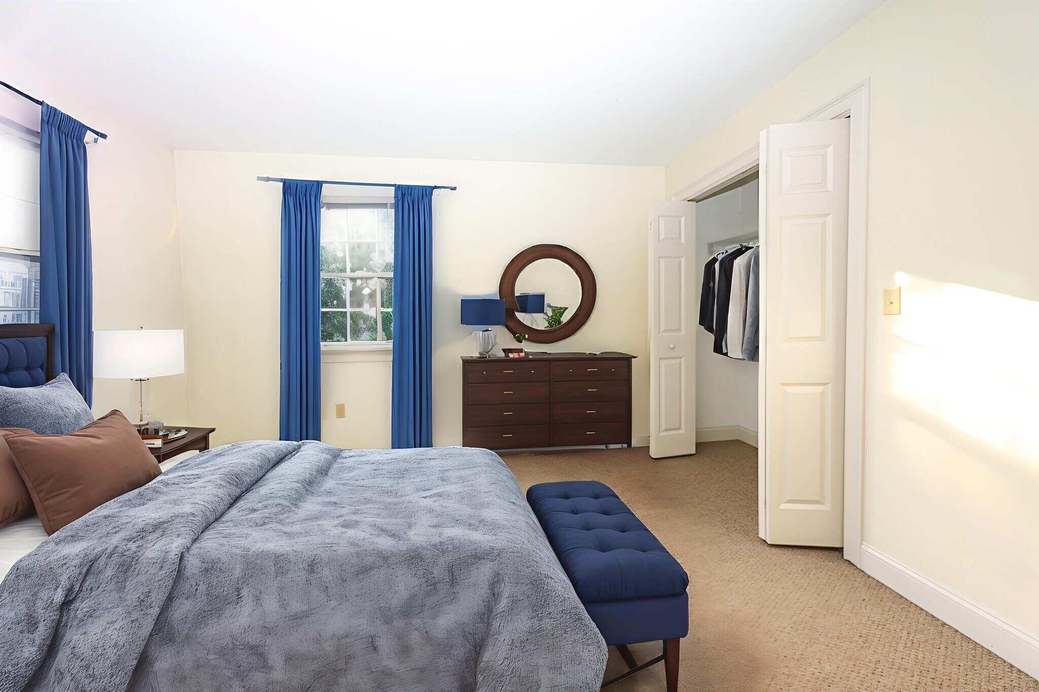 Building Photo - 370 Franklin St