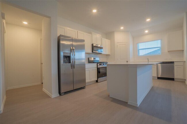Building Photo - 107 Miglia St