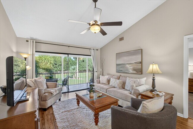 Building Photo - 202 Pinecrest Cir