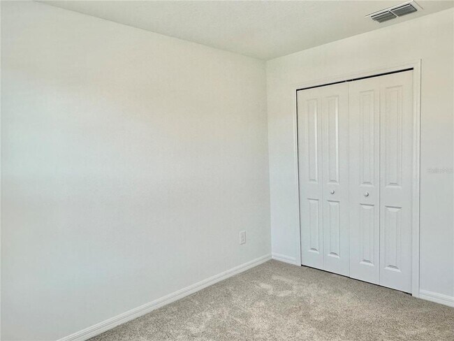 Building Photo - 17761 Pleasantview Blvd