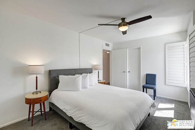 Building Photo - 1552 S Camino Real