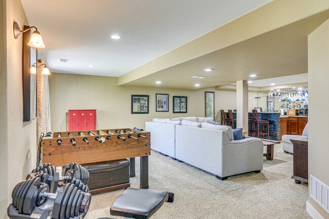 Building Photo - 9492 Sand Hill Pl