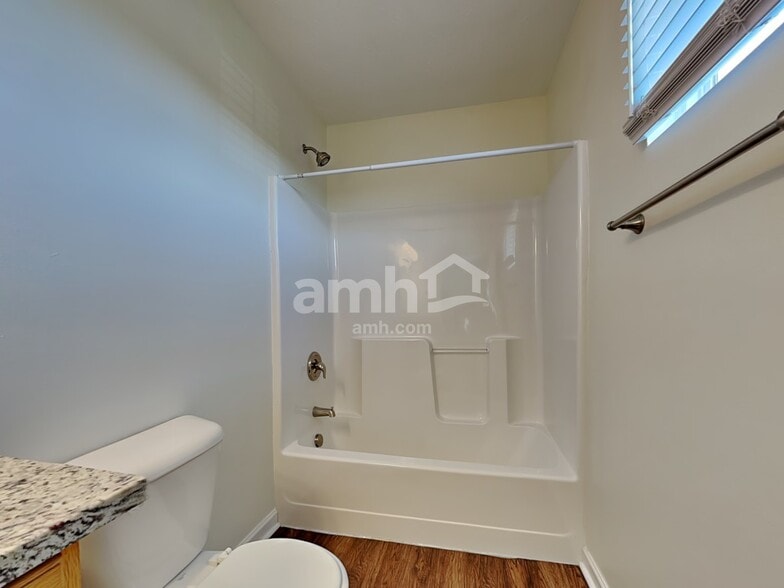 Building Photo - 371 Derby Ct