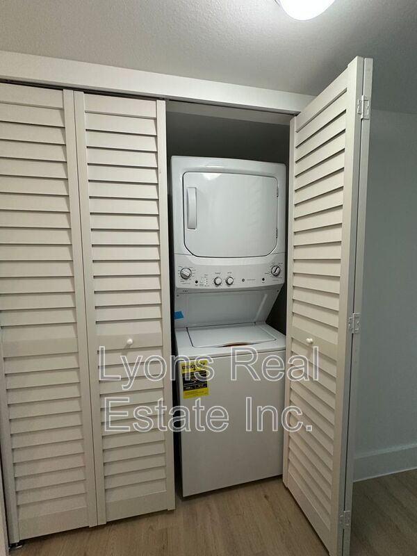 Building Photo - 6308 Sugar Bush Ln