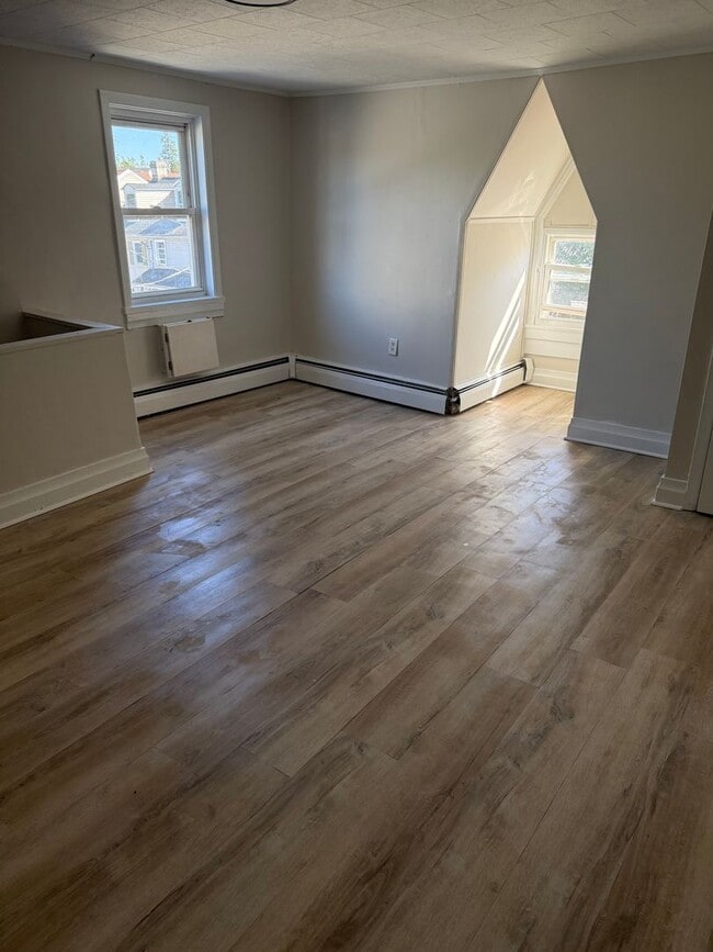 Building Photo - Spacious 3BR House in Columbia!