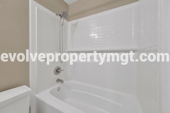 Building Photo - 1170 Simmonsridge Dr