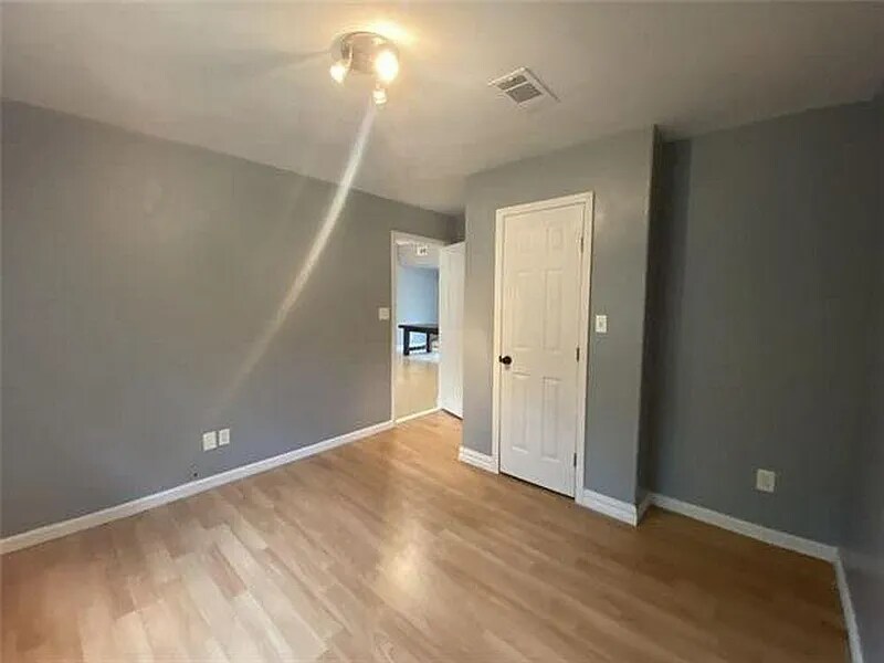 Building Photo - 22231 Prats Rd