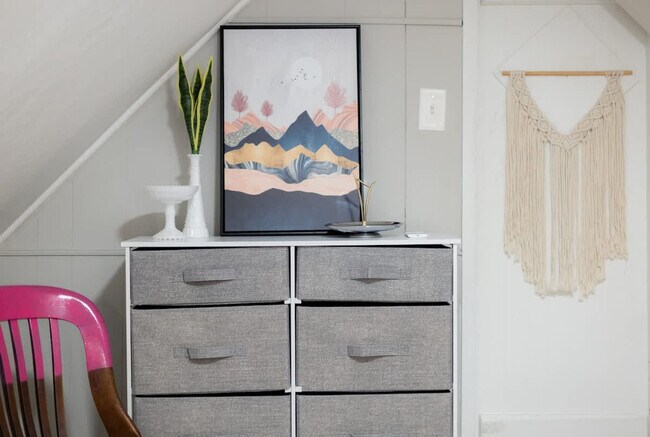 Building Photo - 6011 Ellen Ave