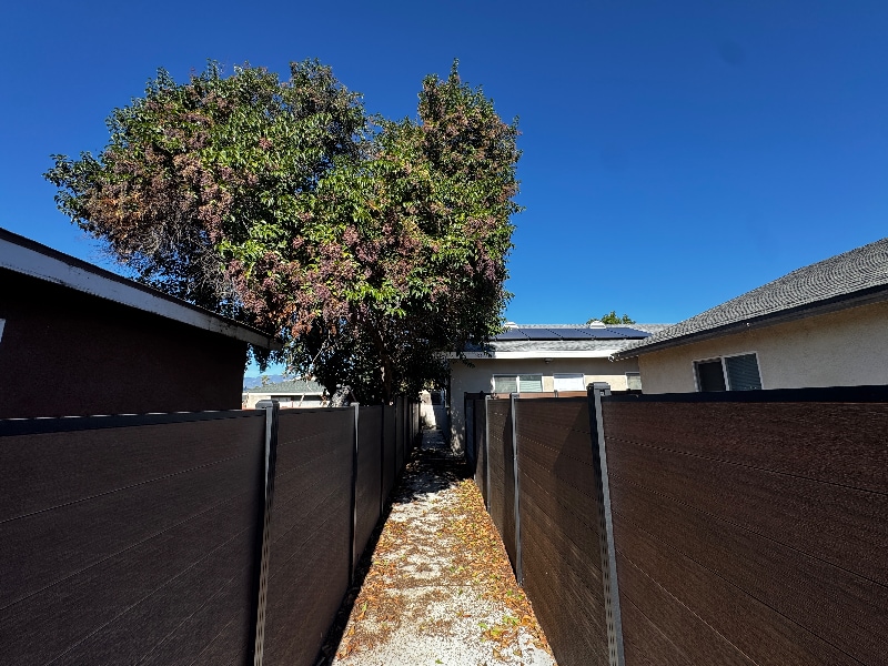 Building Photo - 276 E 2nd St