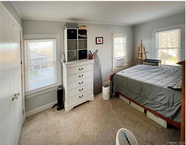 Building Photo - 280 Maple Ave