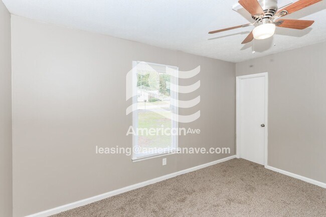 Building Photo - 145 Briarwood Cir