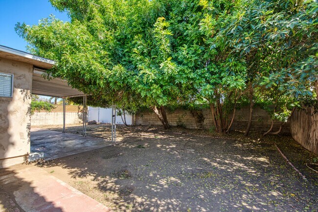 Building Photo - 6141 Dorothy Dr