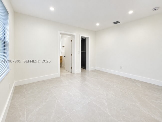 Building Photo - 1043 NW 48th St