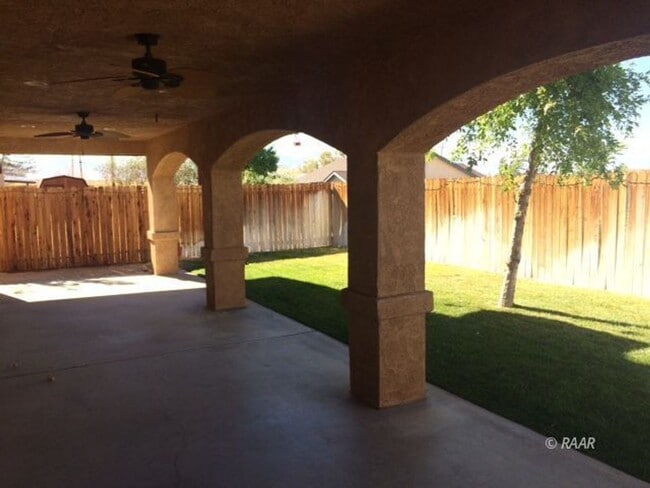 Building Photo - 1416 W Coronado Ave