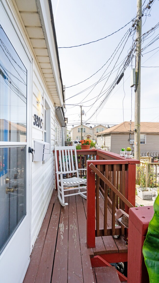 Building Photo - 320 Beach 101st St