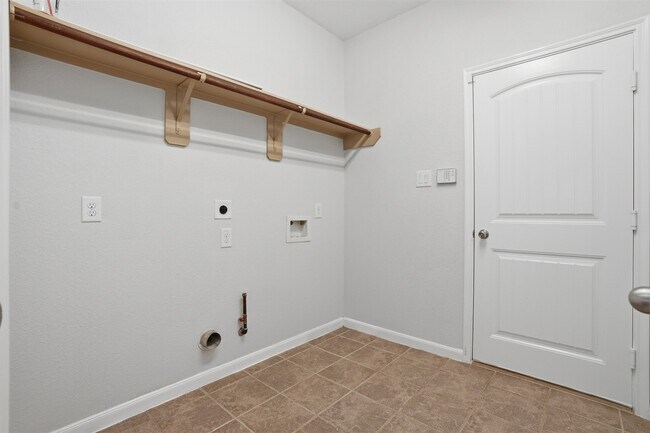 Building Photo - 11126 Celano Dr