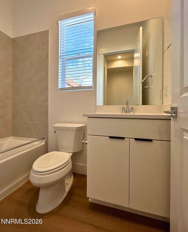 Building Photo - 7328 Oakmont Ln