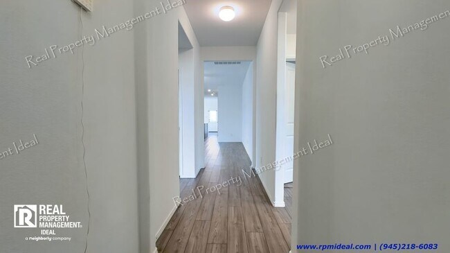 Building Photo - $2,300 - 4bed/ 2Bath - Stunning house in F...