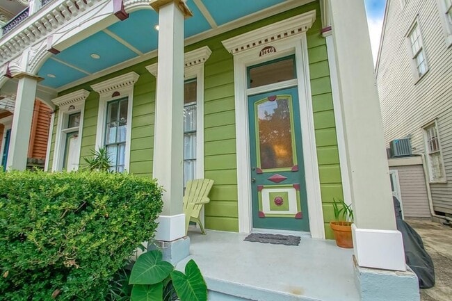 Building Photo - 1446 St Mary St