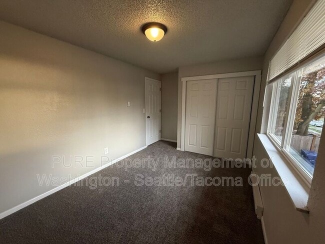 Building Photo - 2511 S Grant Ave