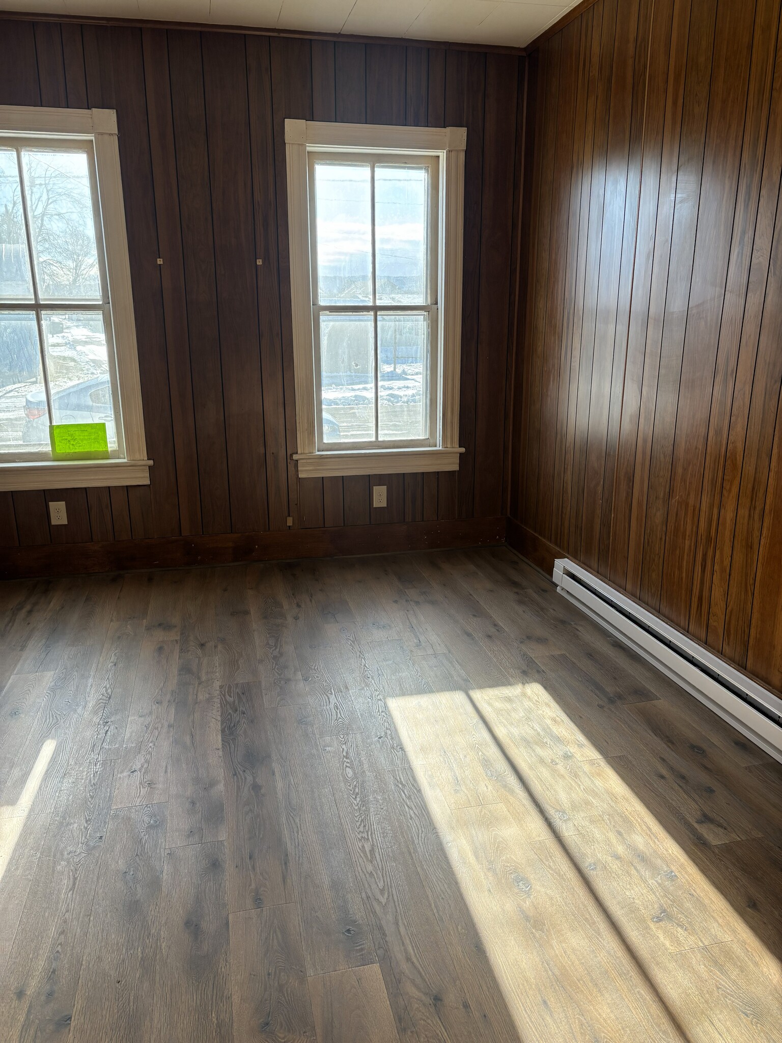 Building Photo - 615 Broad St