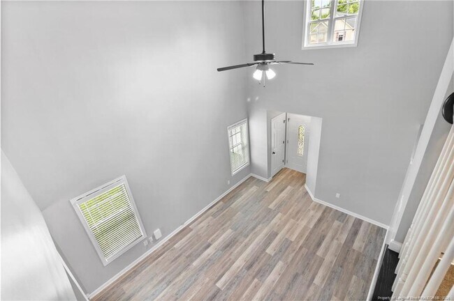 Building Photo - 118 Newport Ct