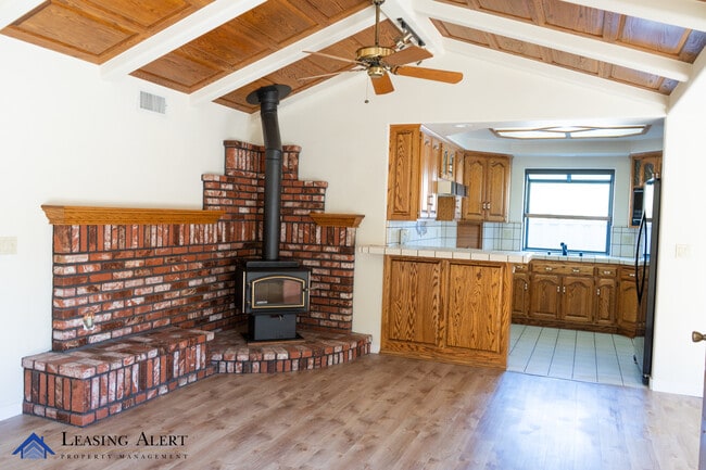 Building Photo - 26603 Berino Dr