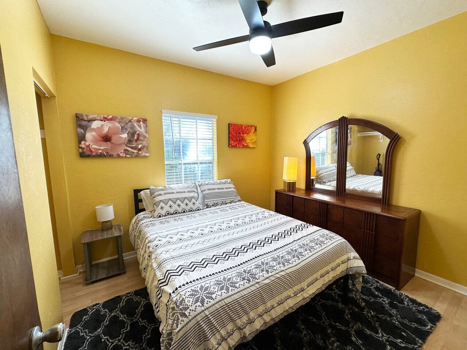 Building Photo - 408 NW 5th Ave