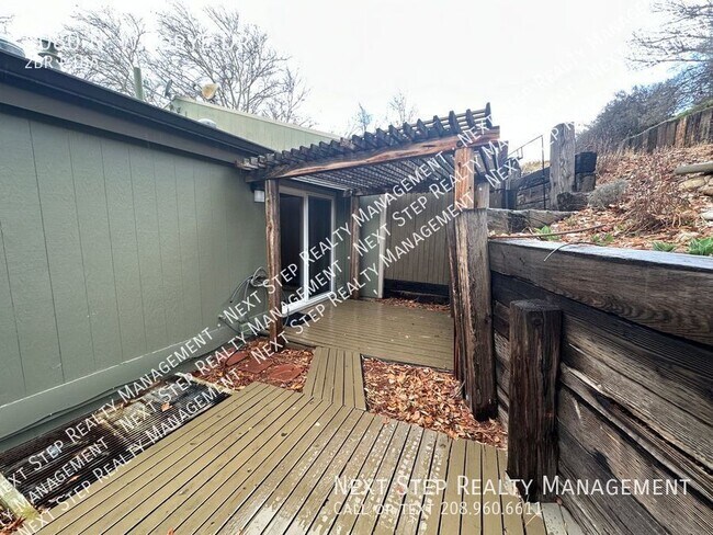 Building Photo - 5080 Wildrye Dr