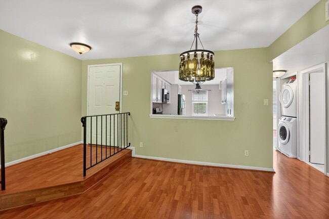 Building Photo - 15 Pickering Ct