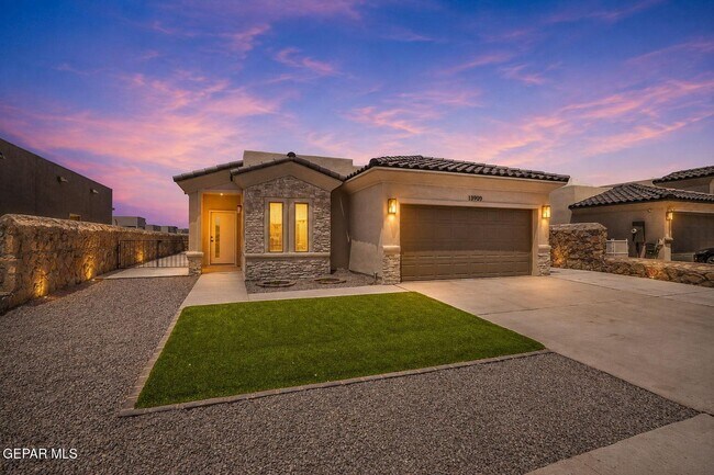 Building Photo - 13909 Paseo Perlas Dr