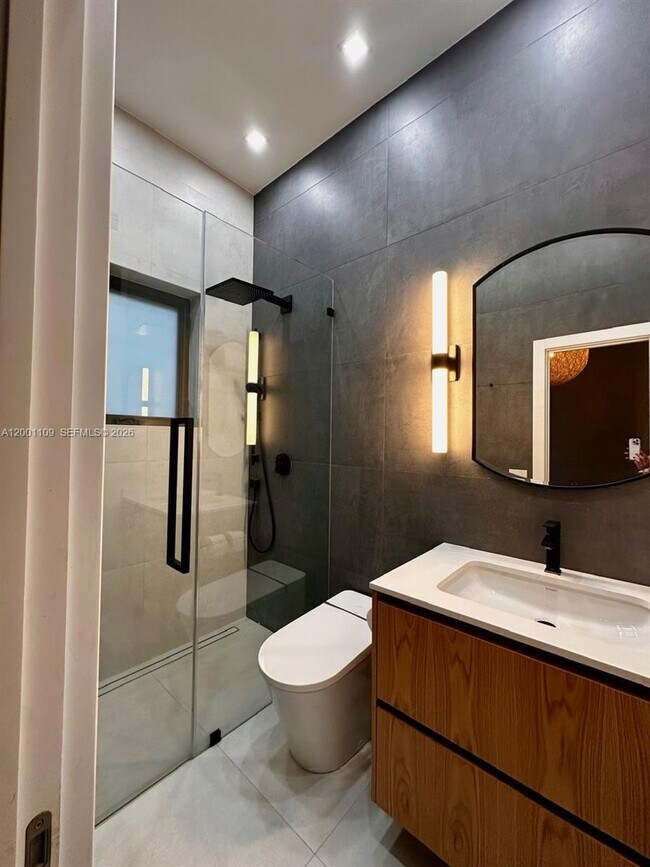 Building Photo - 223 NW 129th Ave