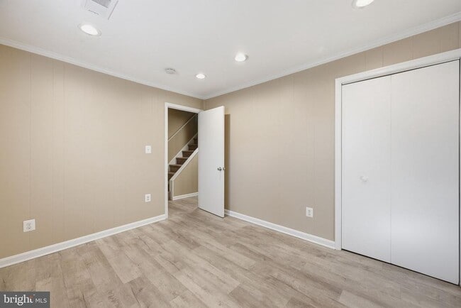 Building Photo - 14602 King Lear Ct