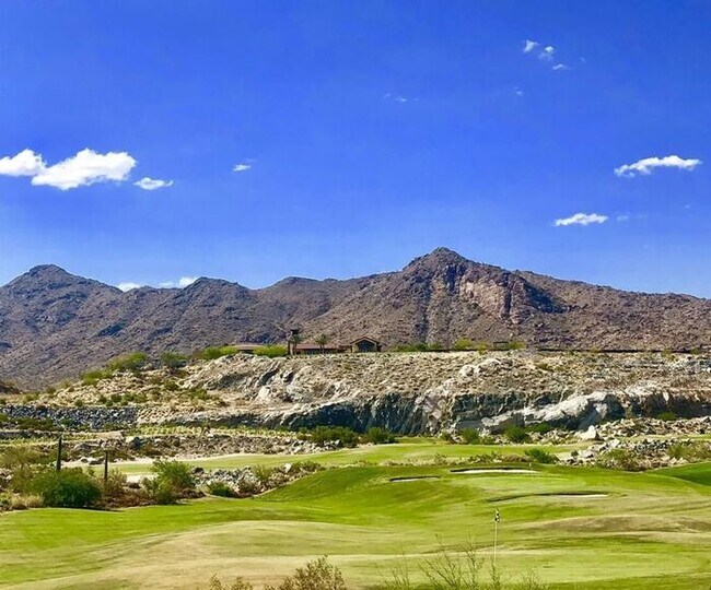 Building Photo - 2022 Built Single-Level 4Bedrooms/3Baths Stunning Home!!