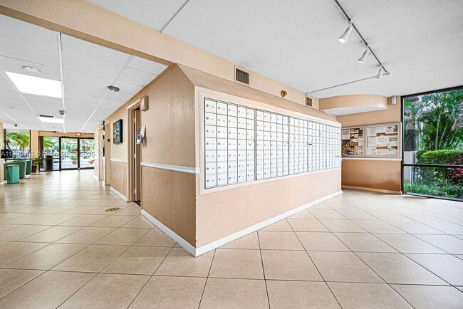 Building Photo - 777 S Federal Hwy