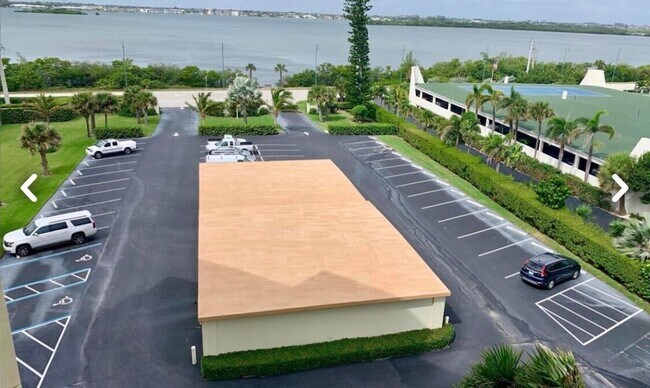 Building Photo - 5400 N Ocean Dr