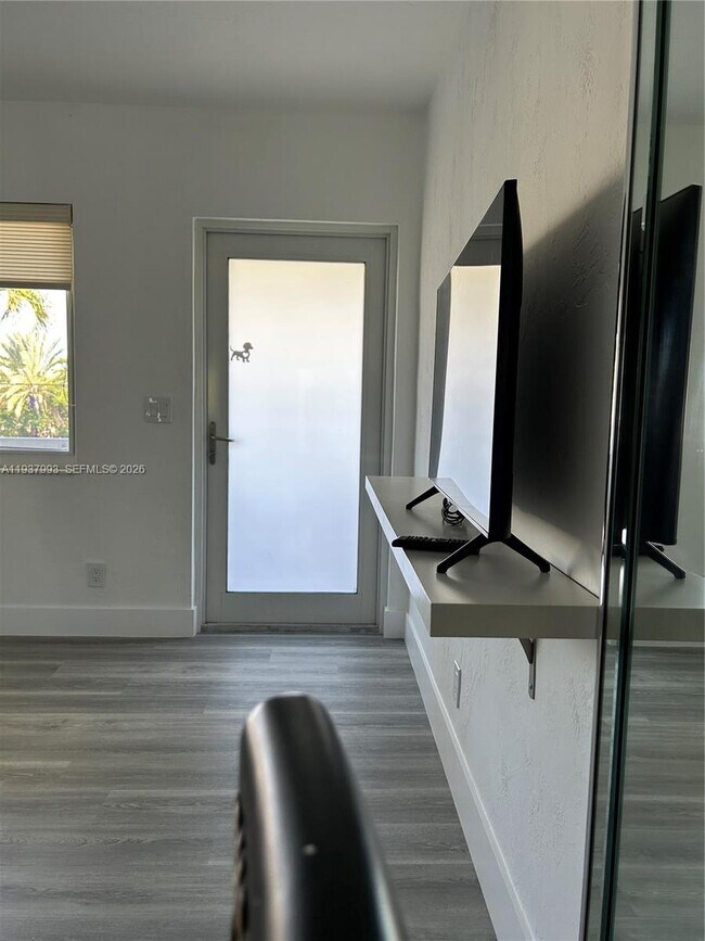 Building Photo - 600 Layne Blvd